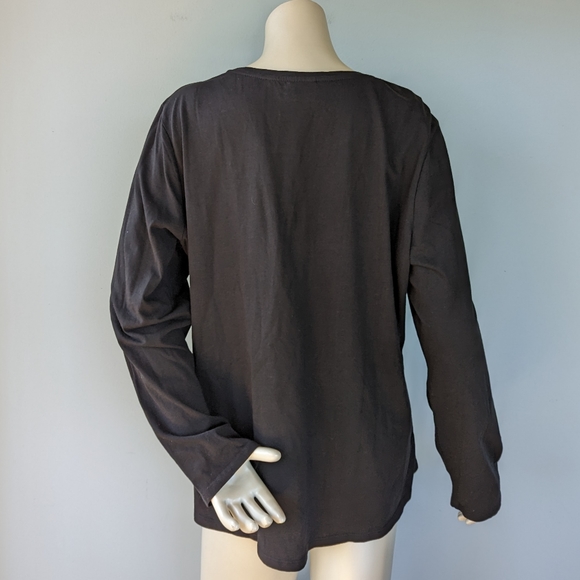 NWT Chico's Weekend Black Embroidered Snowflake Long Sleeve T-Shirt - Picture 9 of 10